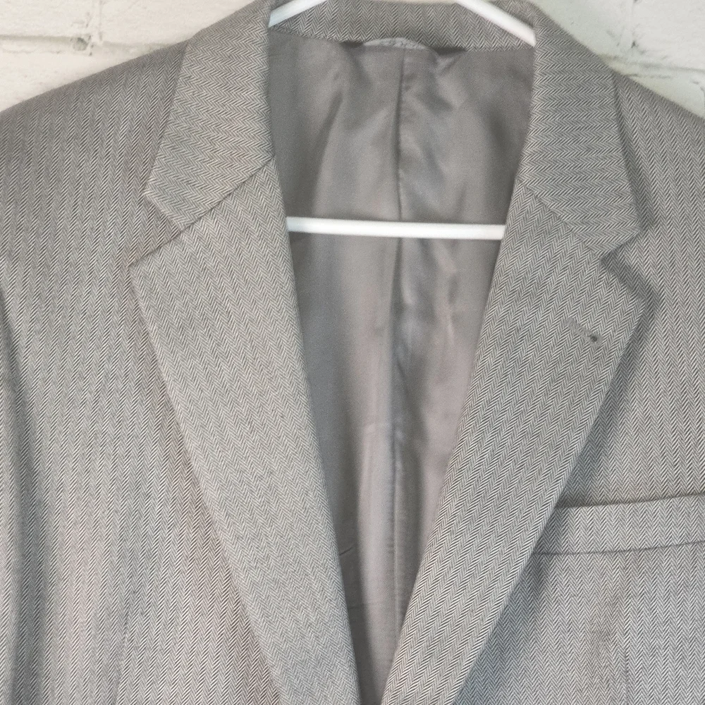 JOS A BANK GRAY BLAZER HERRINGBONE DESIGN SILK CAMEL HAIR BLEND MENS  42L EUC
